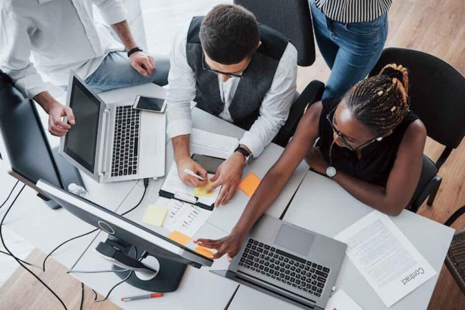 Une équipe de développement informatique