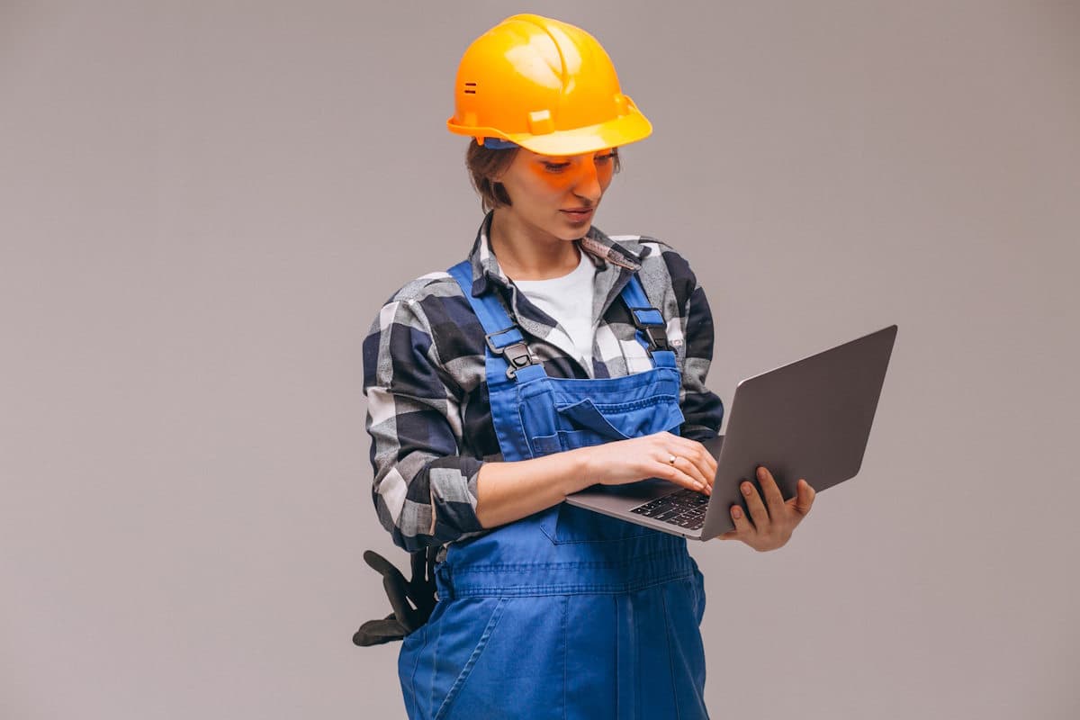 Logiciel de gestion d’interventions : tout planifier et suivre en temps réel