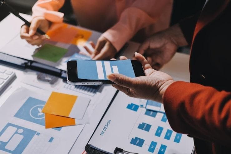 Agence application mobiles Strasbourg en plein travail