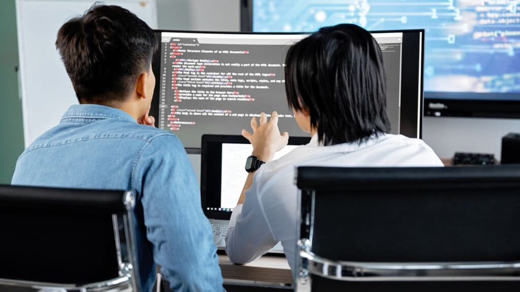 Collaboration d'équipe sur une interface de gestion logicielle standardisée et mutualisée