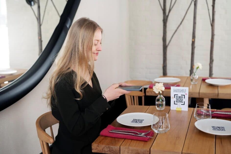 Commander en ligne via une application mobile hôtellerie restauration 