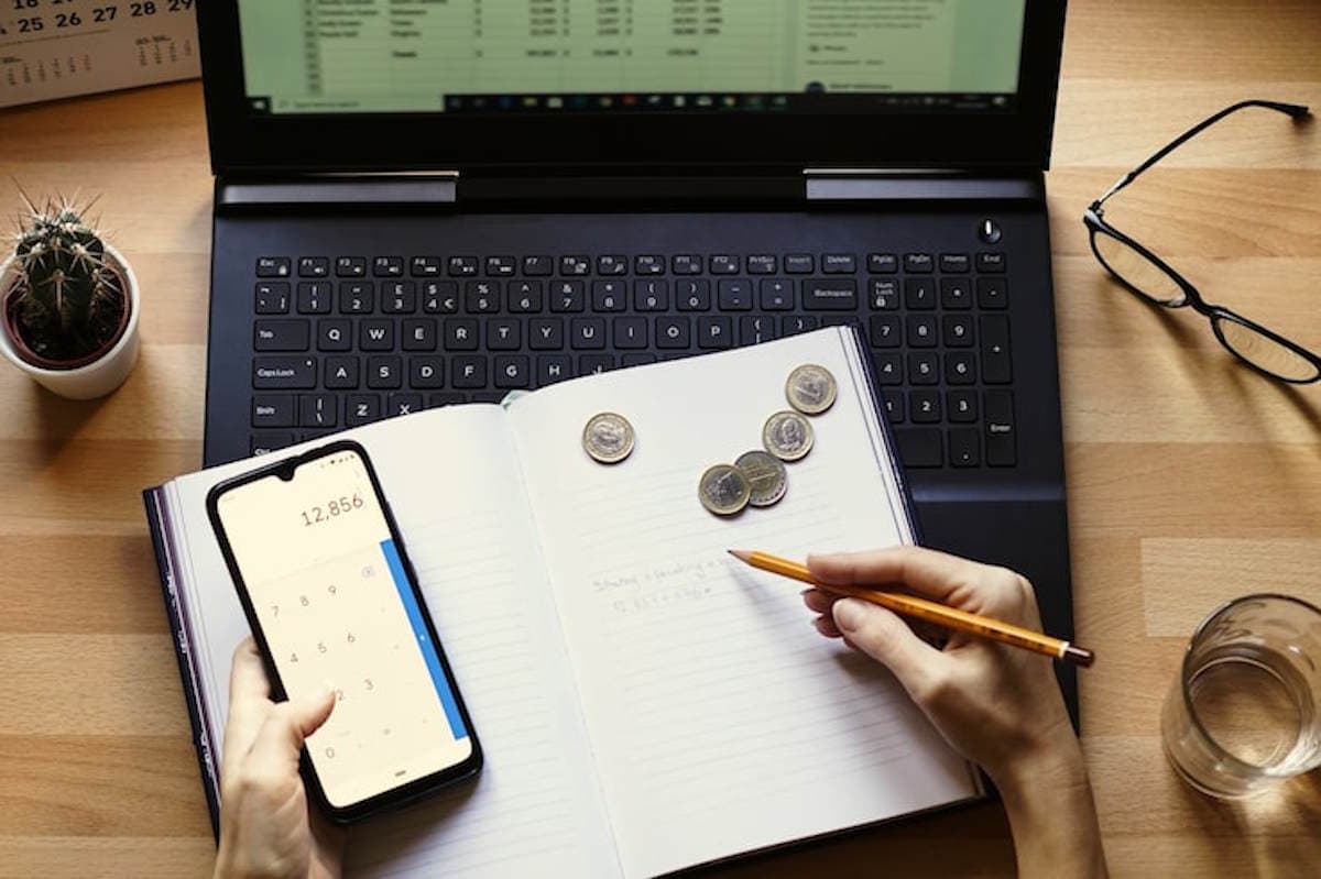 Calculer le ROI d’une application mobile : méthode et exemples