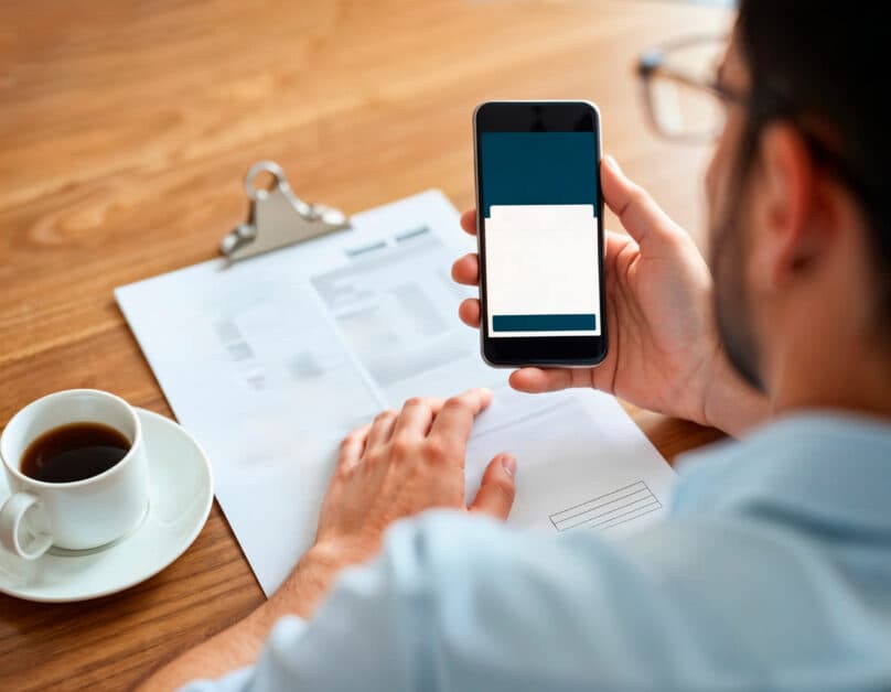 Analyse des indicateurs de performance et des taux de conversion sur mobile