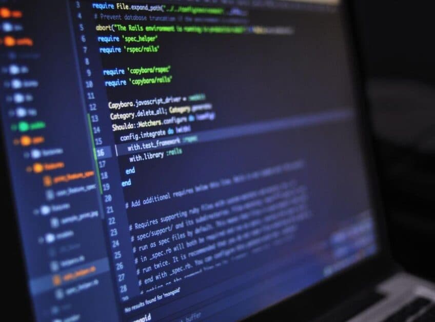 Critères techniques pour choisir une agence développement application mobile