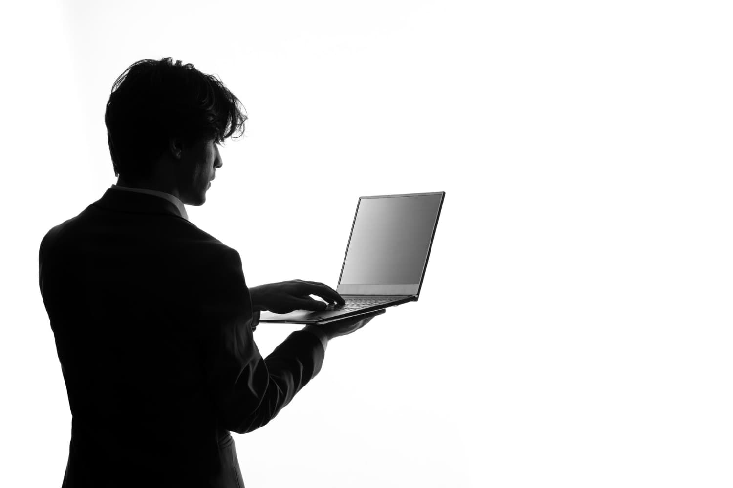 Shadow IT en entreprise : identifier les risques et reprendre le contrôle avec des solutions sur mesure