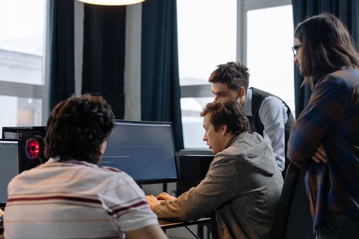 Comment structurer votre équipe de développement logiciel : rôles, taille et organisation